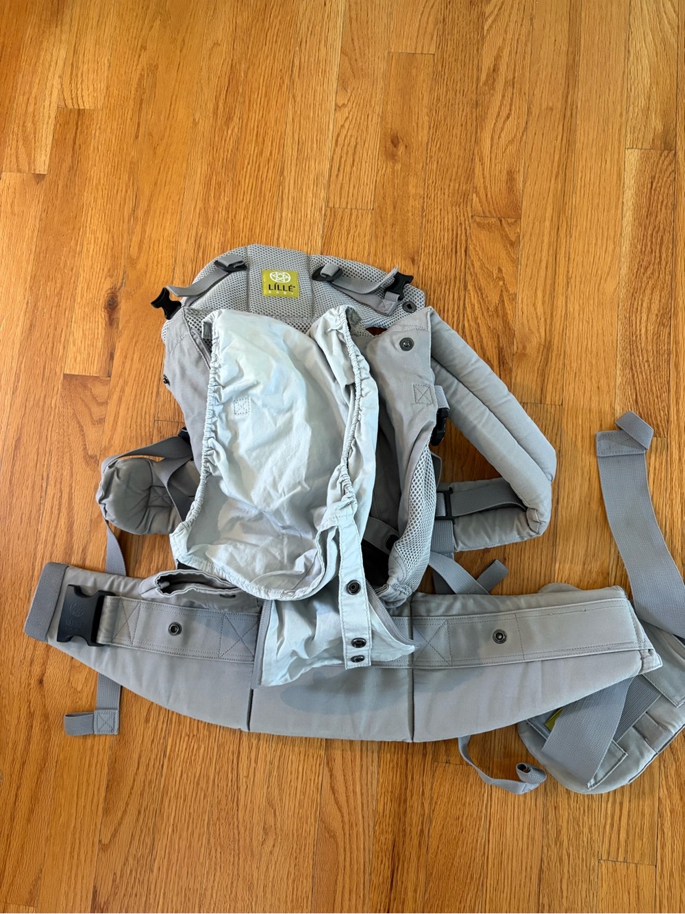 LILLEbaby Gray Infant/Toddler Carrier - Light Gray
